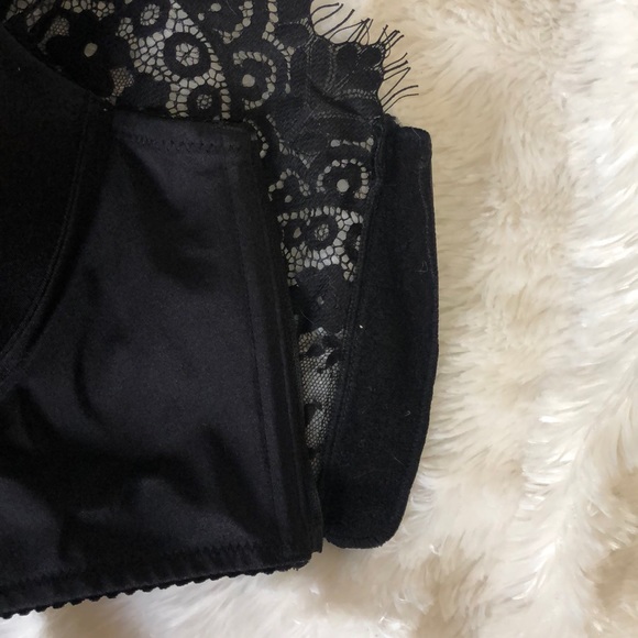 NWT Bebe Halter Bra Top - Picture 3 of 4